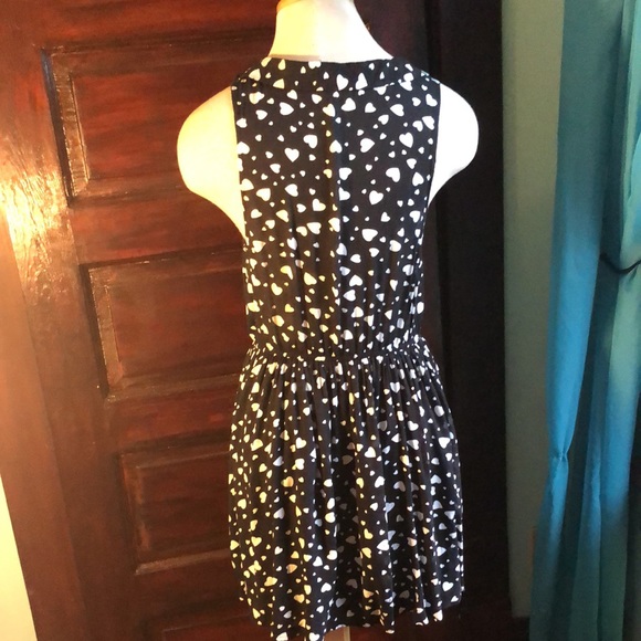 Forever 21 black and white hearts ❤️ dress size L: Pete Pan collar/no sleeves - Picture 10 of 16